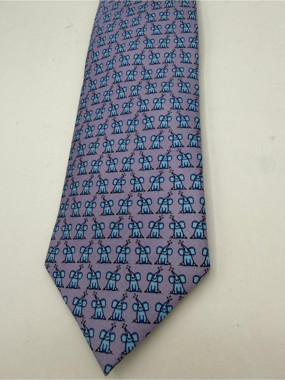 Pelican Coast Lavender‎ Tie with Blue Elephant Pattern